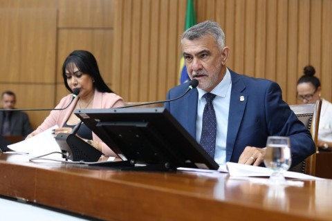 Presidente da Aleto encaminha PCCR da Educação para CCJ