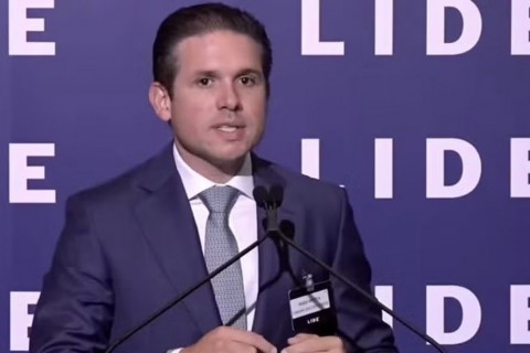 Hugo Motta busca reverter decisão do STF que prevê troca de parlamentares este ano